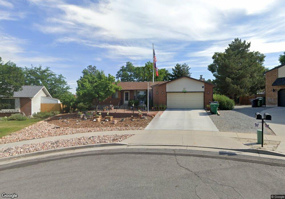 1127 Pebble Hills Cir, Sandy, UT 84094 - photo 1