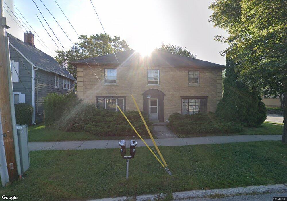 203 N Ml King jr Ave, Waukegan, IL 60085 - photo 1