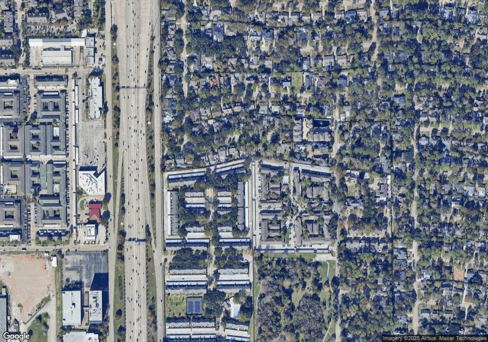 10218 Longmont Dr unit 50, Houston, TX 77042 - photo 1