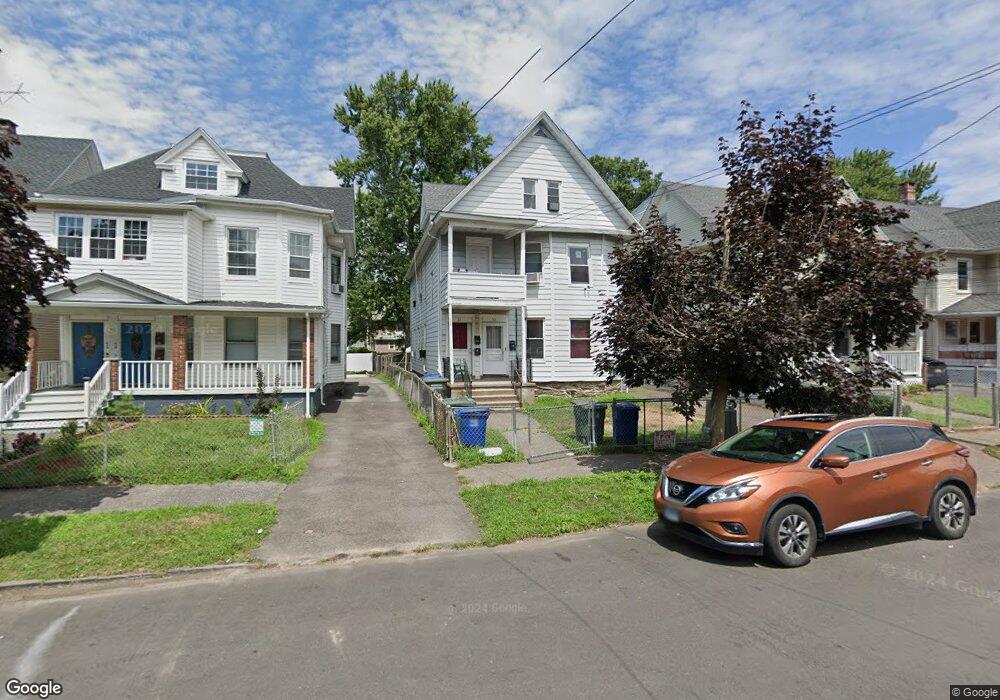 32 Elmwood Ave unit 3, Bridgeport, CT 06605 - photo 1