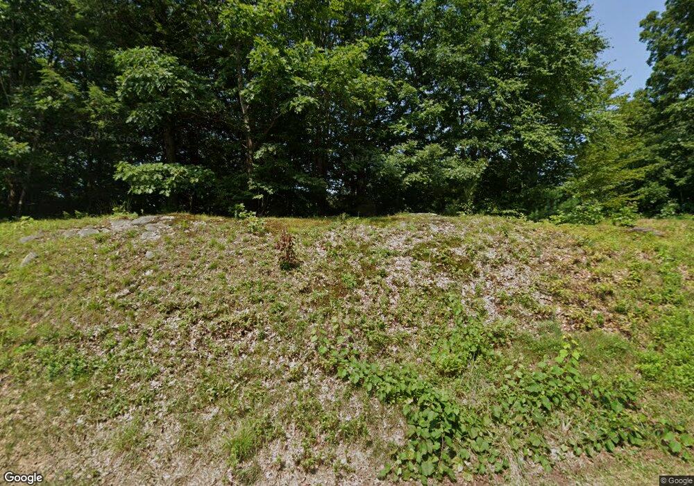 81 Pear Tree Ln, Newmarket, NH 03857 - photo 1