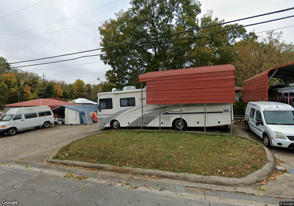 1111 Vine St, Florence, AL 35630 - photo 1