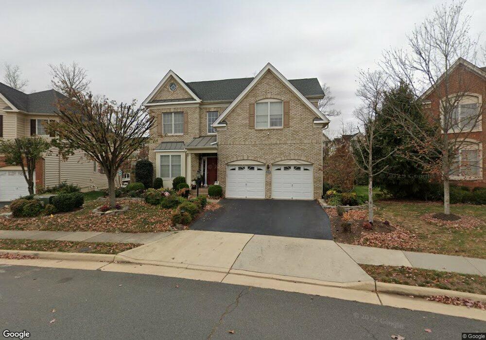 23249 Breadalbane Cir, Ashburn, VA 20148 - photo 1