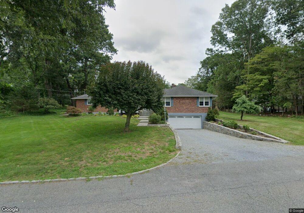 38 Stonehouse Rd, Somers, NY 10589 - photo 1