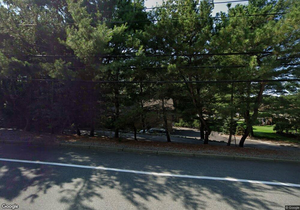 946 Scituate Ave, Cranston, RI 02921 - photo 1