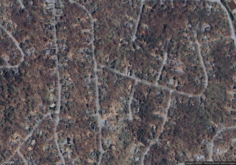 363 Lakewood Dr, Hamlin, PA 18427 - photo 1