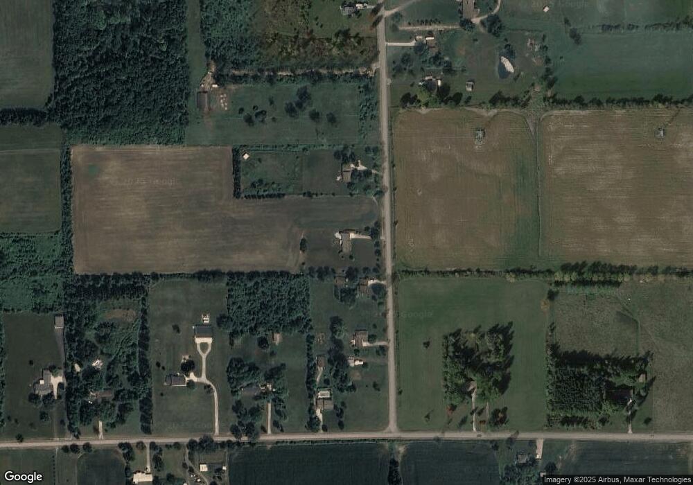 1077 N Mckinley Rd, Flushing, MI 48433 - photo 1