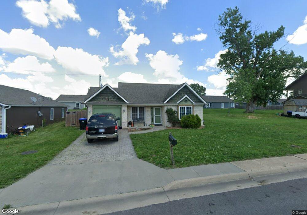 7040 SW Wheatfield Ln, Topeka, KS 66619 - photo 1