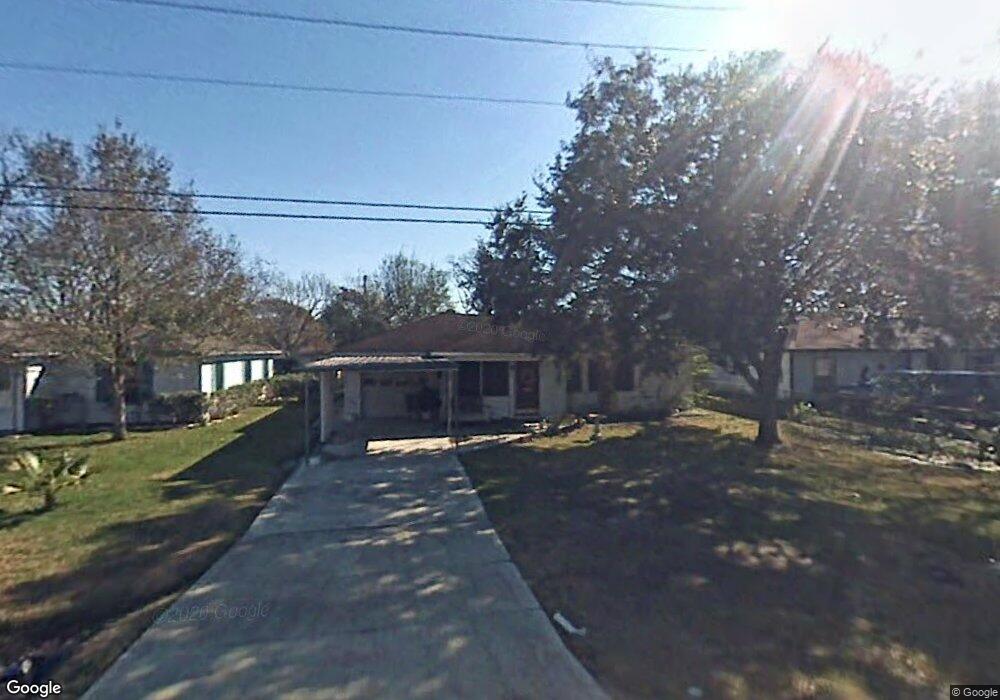 709 Tovrea Rd, Alvin, TX 77511 - photo 1