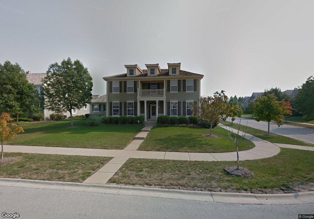 2567 Fielding Dr, Glenview, IL 60026 - photo 1