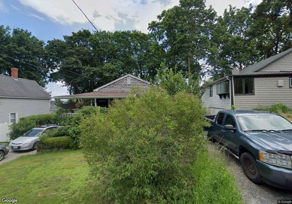 134 Narrows Rd, Bristol, RI 02809 - photo 1
