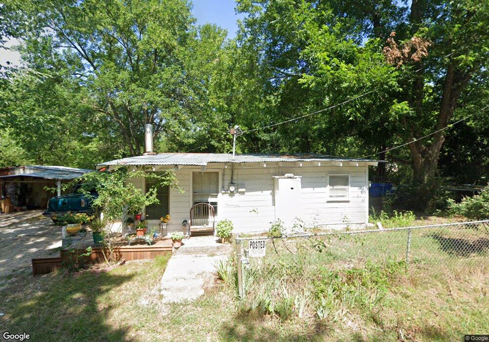 205 Myrtle St, Bonham, TX 75418 - photo 1