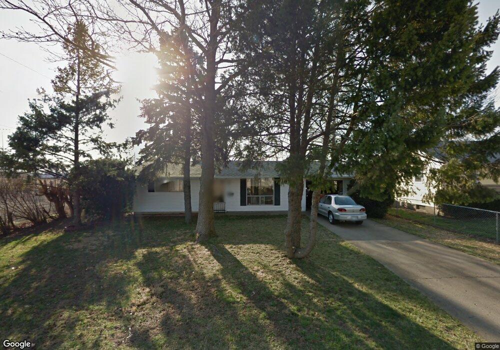 31 Tulip Dr, Lincoln, IL 62656 - photo 1