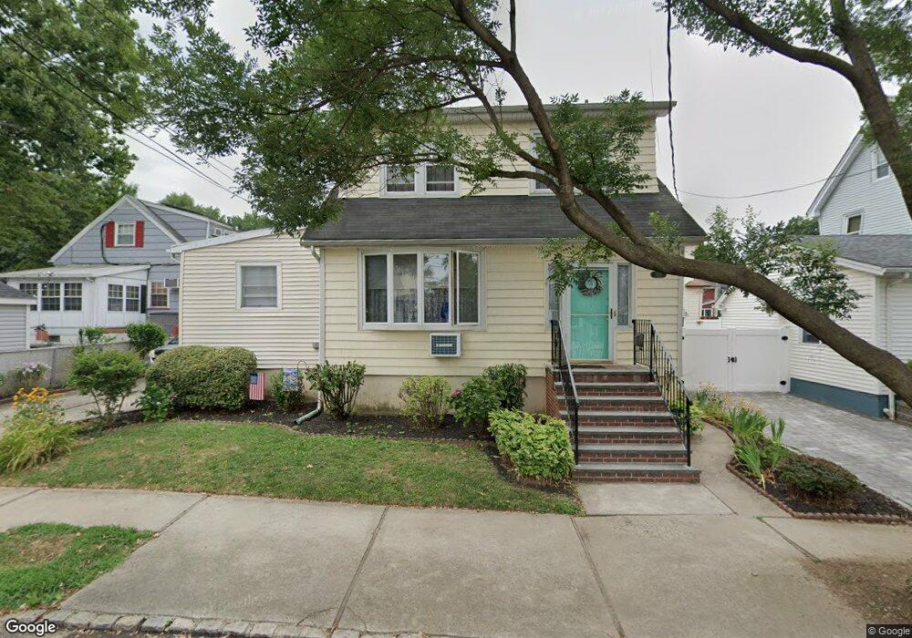 152 Garrison Ave, Staten Island, NY 10314 - photo 1