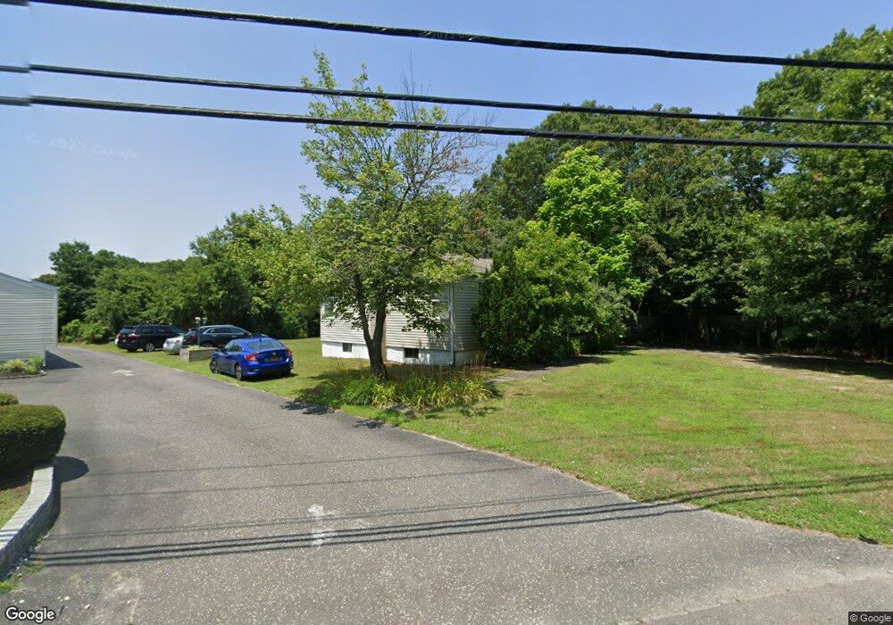 218 Middle Island Rd, Medford, NY 11763 - photo 1