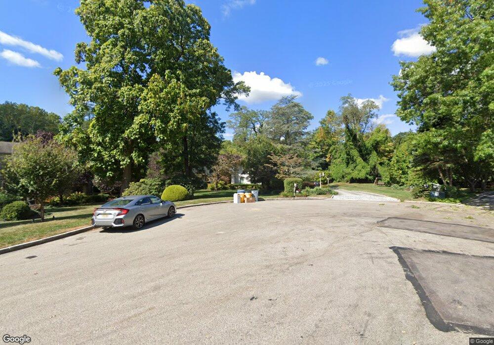 1140 Springmont Cir, Bryn Mawr, PA 19010 - photo 1