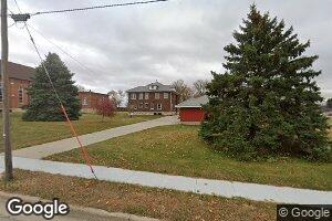 314 3rd Ave SW, Worthington, IA 52078