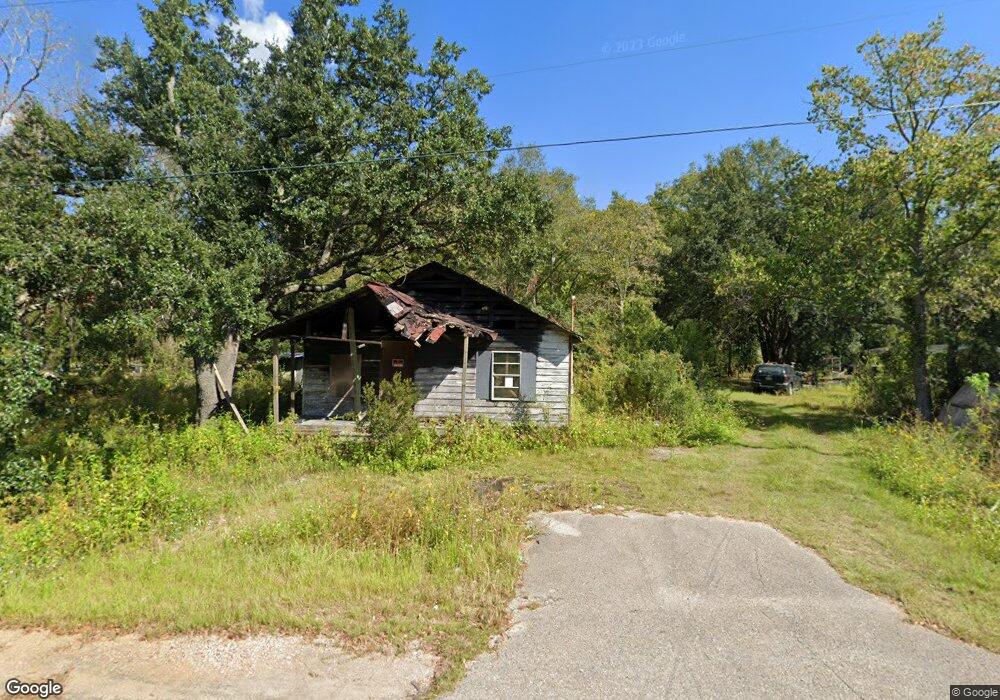 5812 Good Hope St, Moss Point, MS 39563 - photo 1