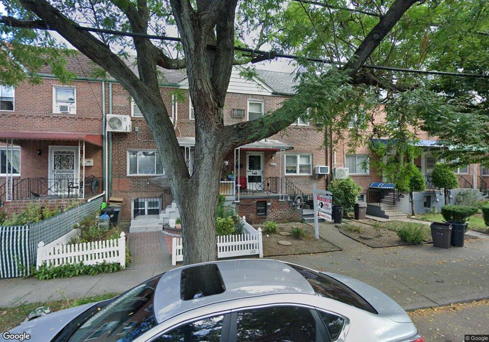 16417 75th Ave, Fresh Meadows, NY 11366 - photo 1