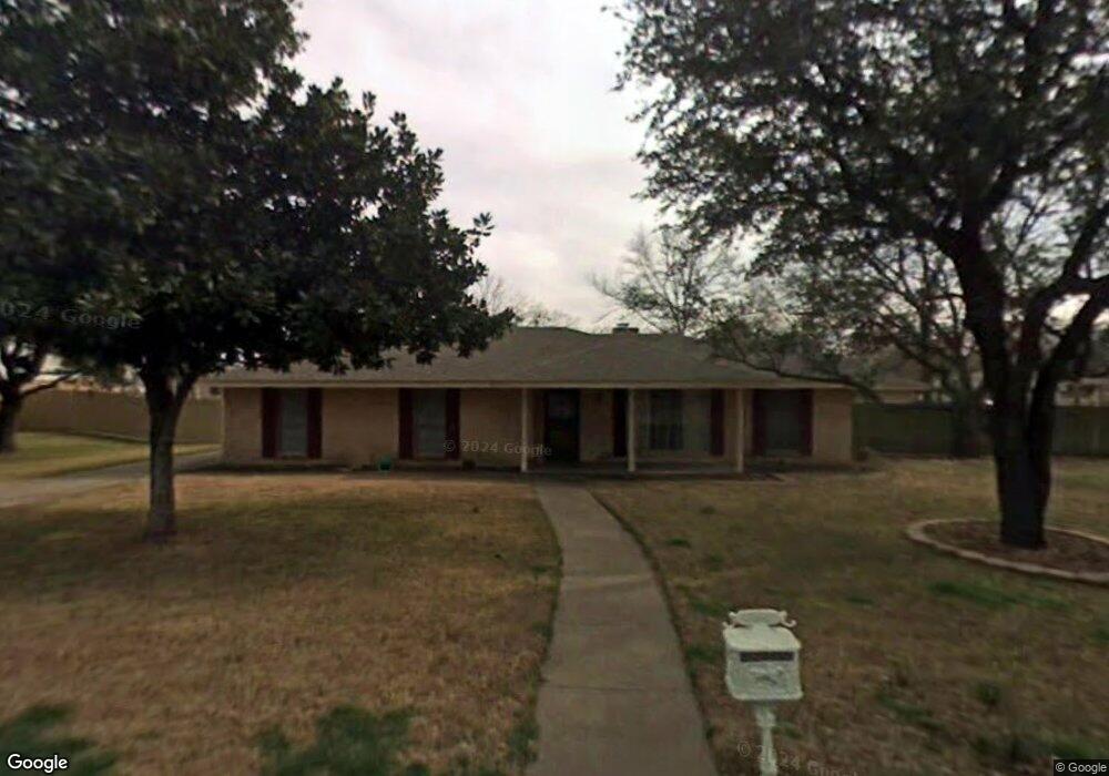 1303 Surry Place Dr, Cleburne, TX 76033 - photo 1