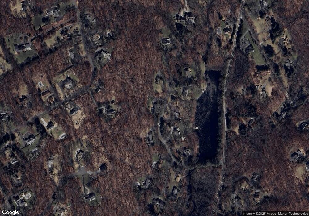 32 Lakeside Dr, Weston, CT 06883 - photo 1