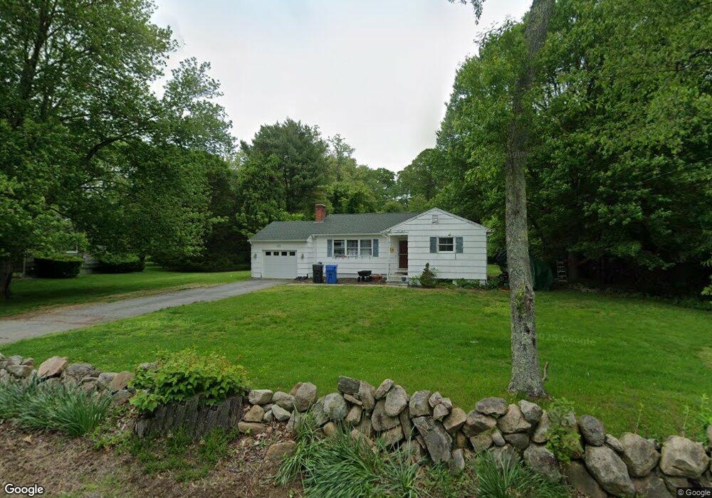 272 Stoddards Wharf Rd, Gales Ferry, CT 06335 - photo 1
