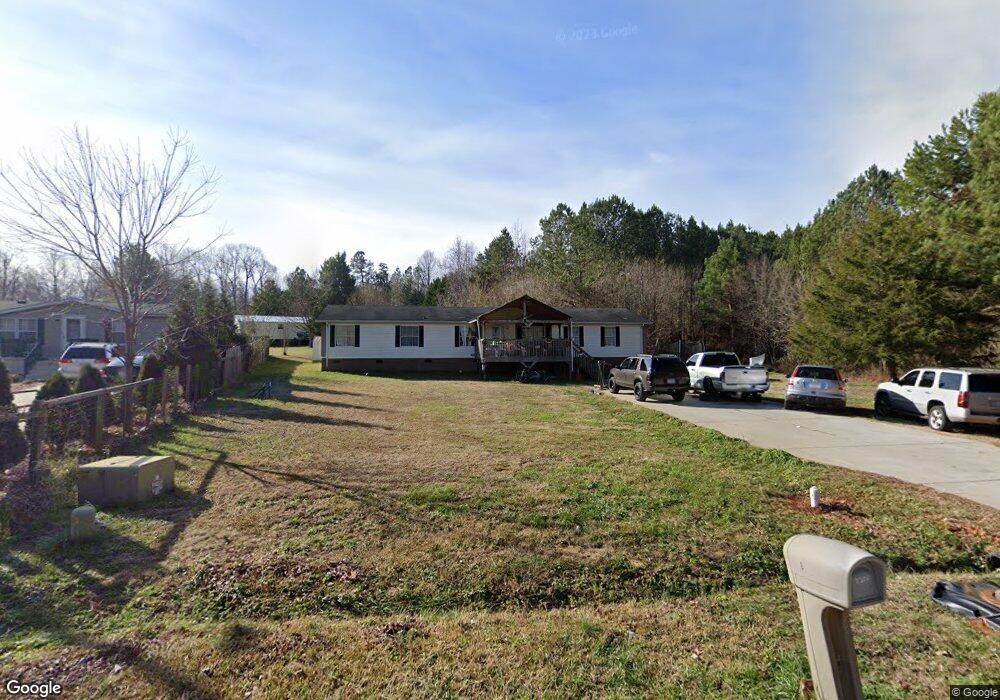 1302 Summer Dr, Siler City, NC 27344 - photo 1