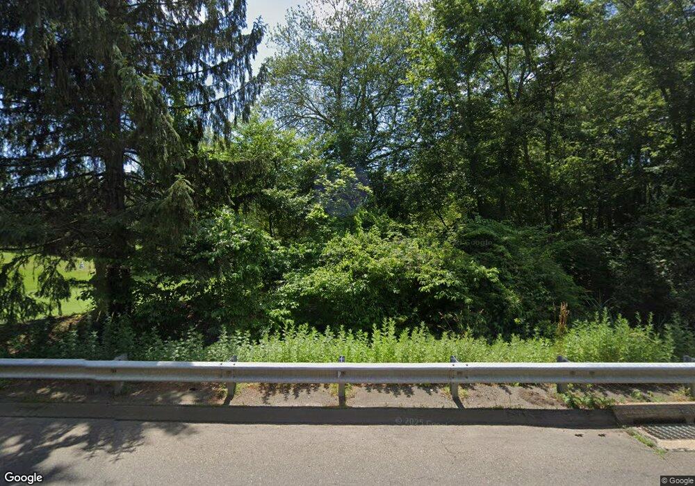 223 Twin Lakes Rd unit B, North Branford, CT 06471 - photo 1