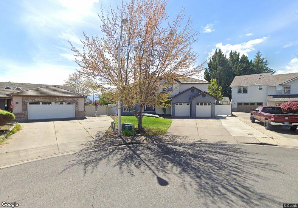 120 Daffney Ct unit 5, Central Point, OR 97502 - photo 1