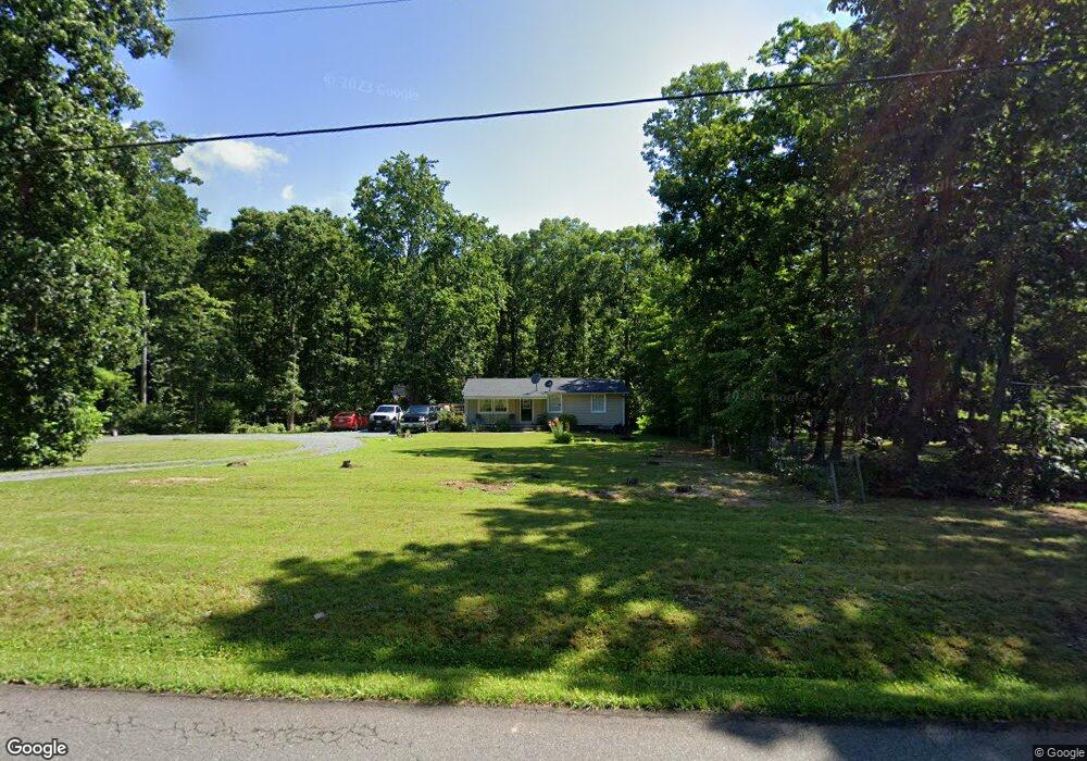 5215 Rolling Rd, Scottsville, VA 24590 - photo 1