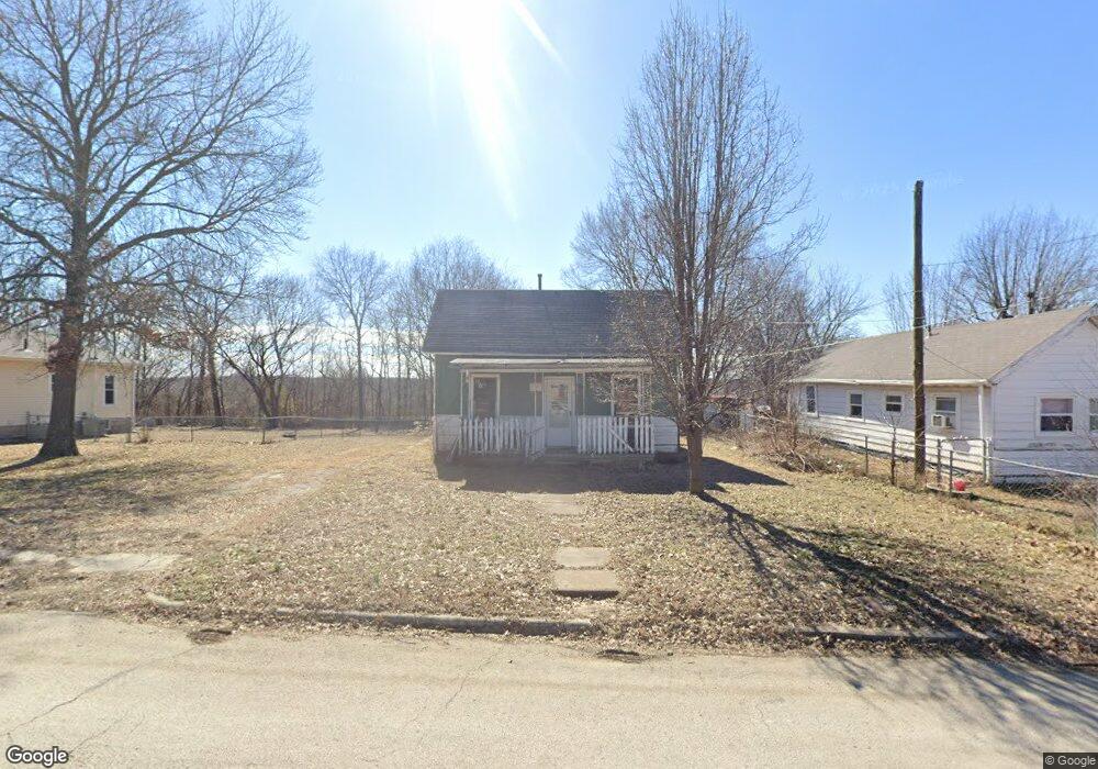 210 W Walton Ave, Carl Junction, MO 64834 - photo 1