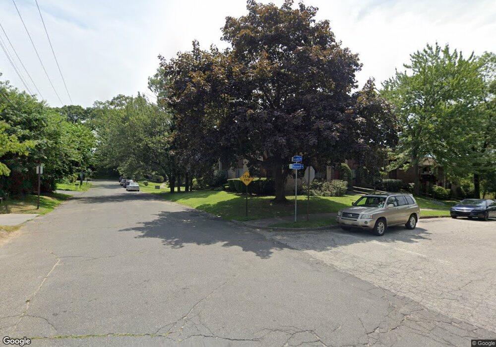 186 Kennedy Dr, Bridgeport, CT 06606 - photo 1