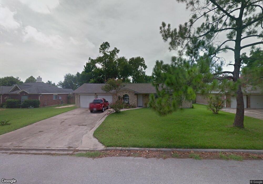 814 Riverside Dr, Alvin, TX 77511 - photo 1