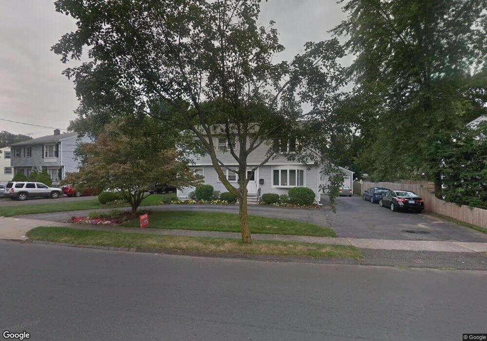 921 Milford Point Rd unit 203-892-0260, Milford, CT 06460 - photo 1