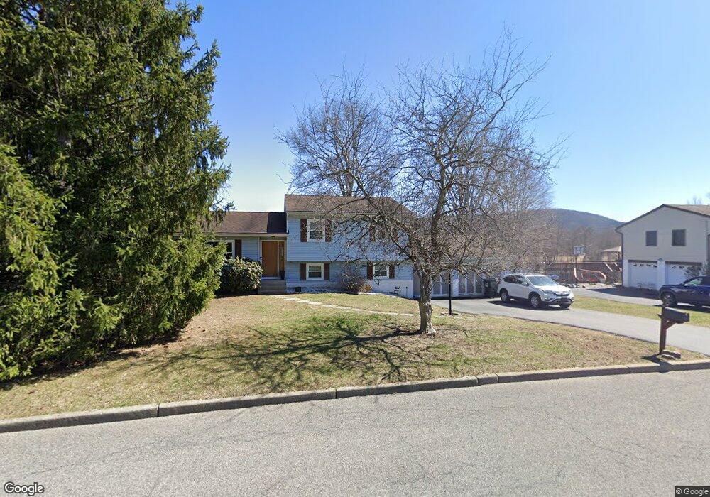 9 Winchester Way, Washingtonville, NY 10992 - photo 1