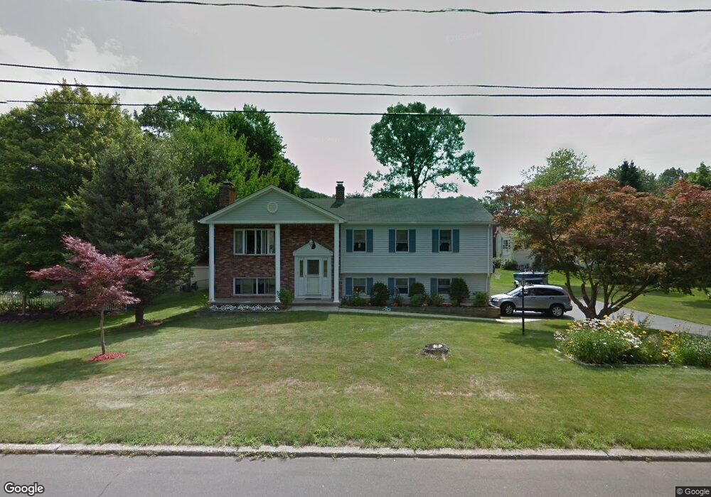 16 Woodside Dr, Branford, CT 06405 - photo 1