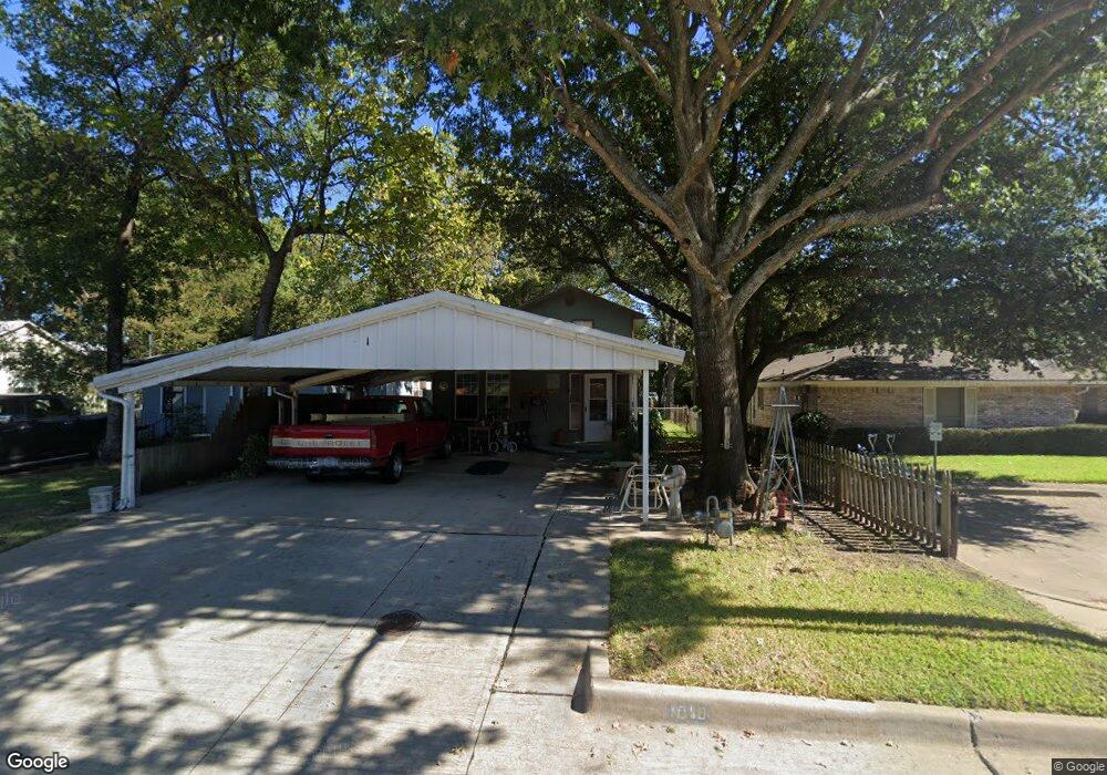 1010 S Paris St, Ennis, TX 75119 - photo 1