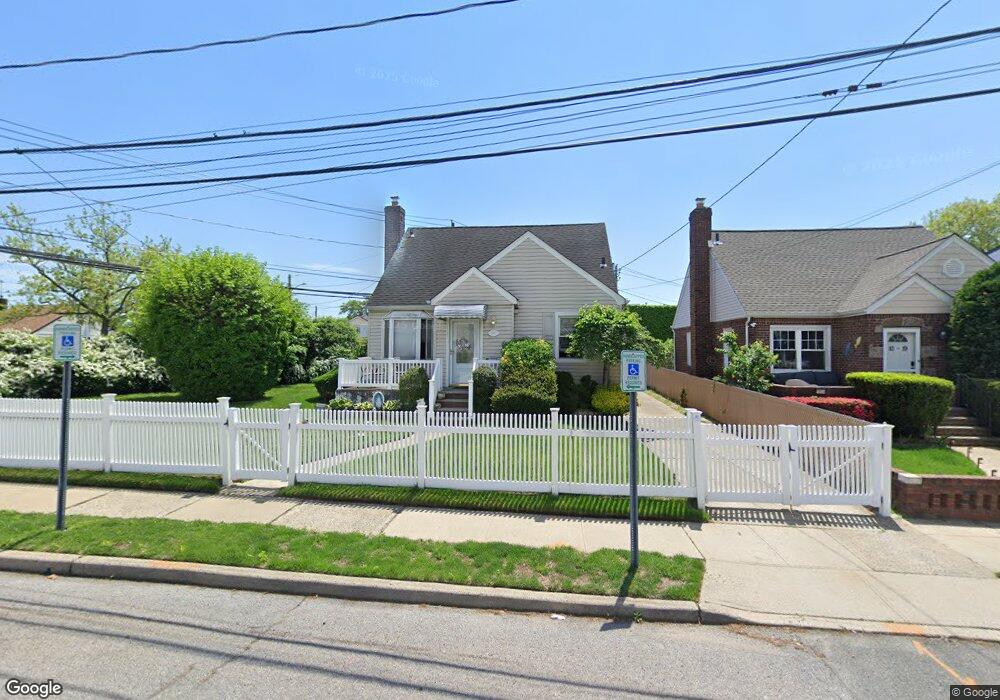 1015 Theodora St, Franklin Square, NY 11010 - photo 1