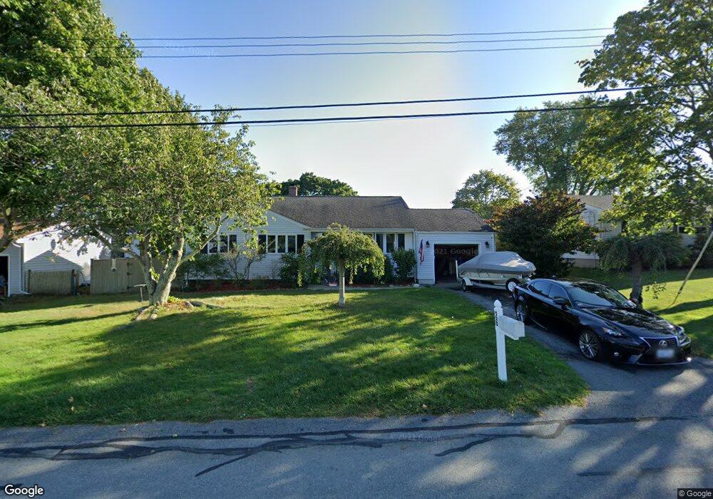 26 Squantum Dr, Middletown, RI 02842 - photo 1