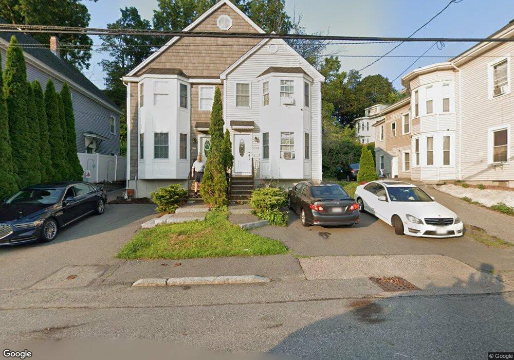 235 Stackpole St unit B, Lowell, MA 01852 - photo 1