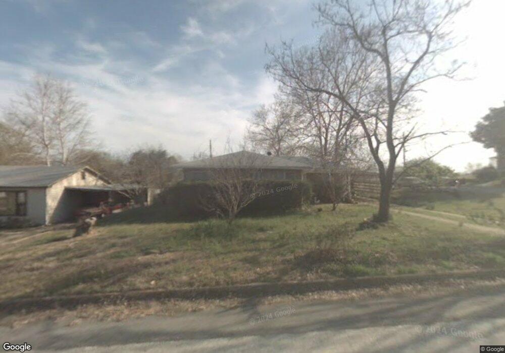 200 E Acheson St, Denison, TX 75021 - photo 1