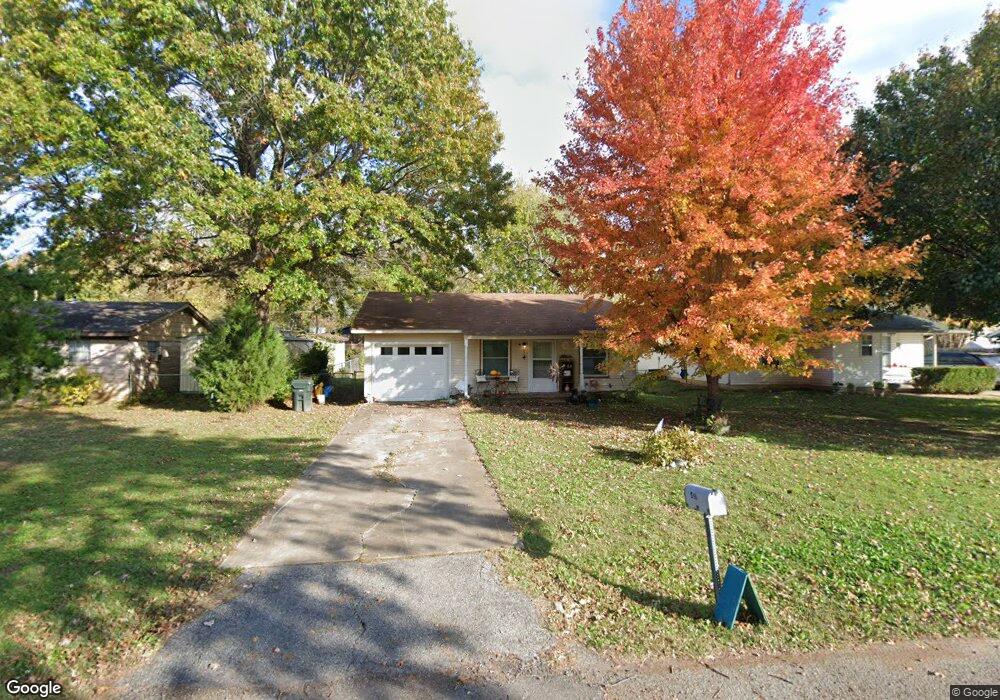 516 S Florence Ave, Claremore, OK 74017 - photo 1