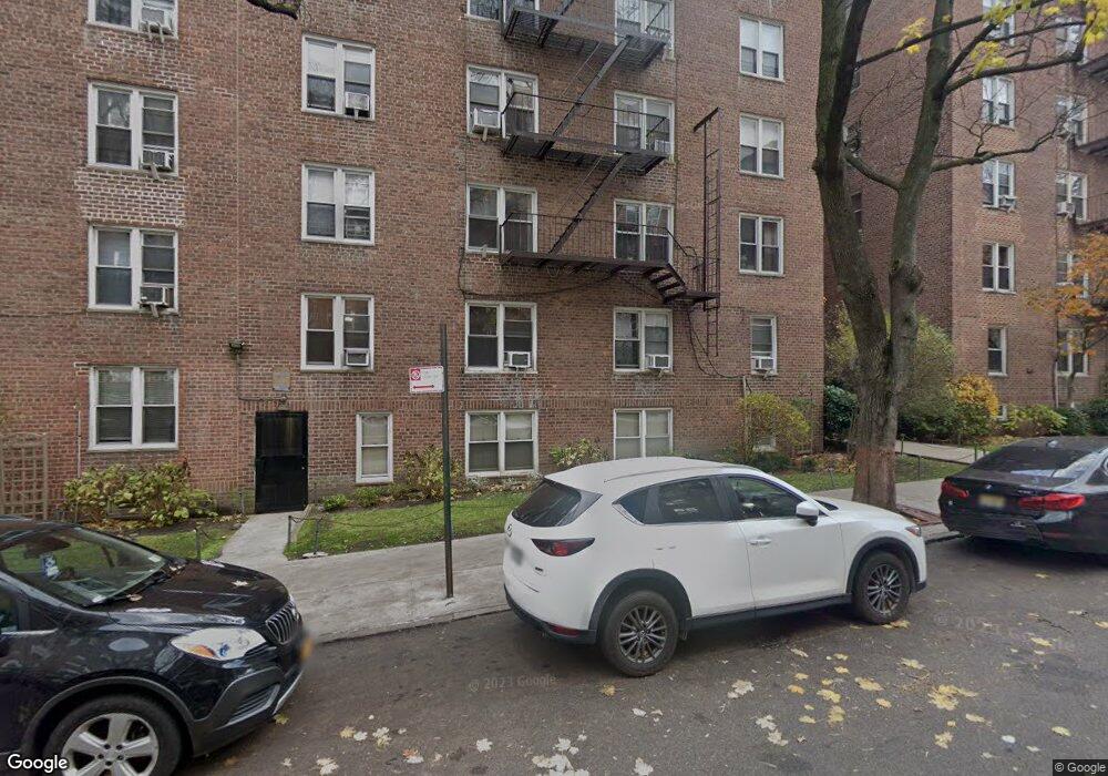 143 Bennett Ave unit 1H, New York, NY 10040 - photo 1