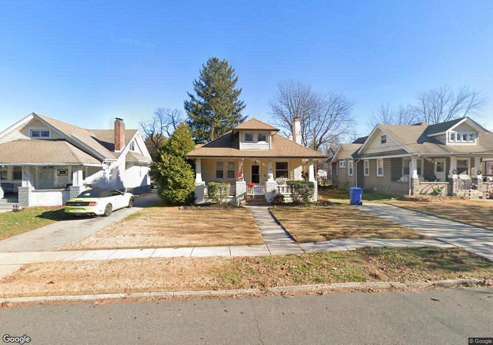 512 Manor Rd, Beverly, NJ 08010 - photo 1