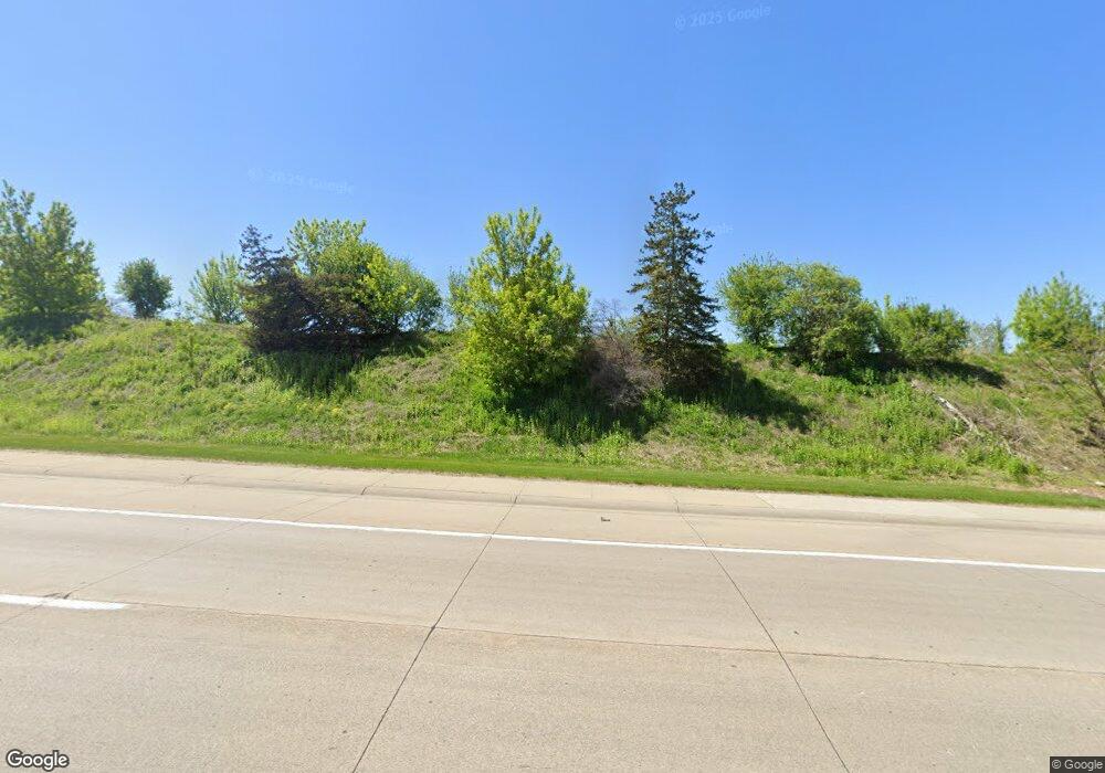 1112 Woburn Green, Bloomfield Hills, MI 48302 - photo 1