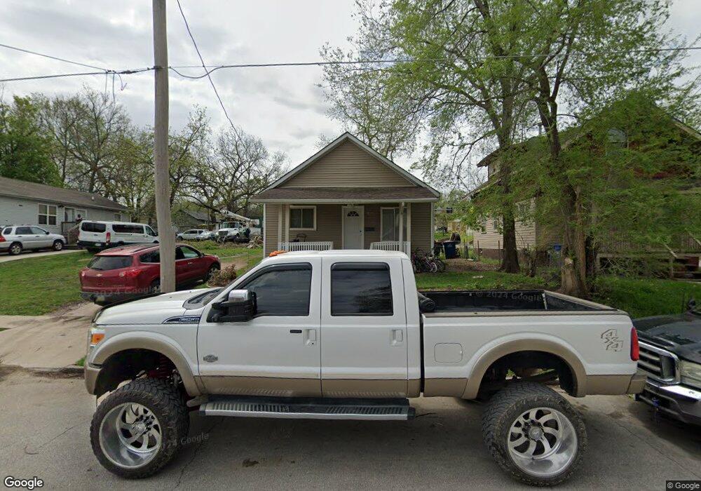 1942 Franklin Ave, Des Moines, IA 50314 - photo 1