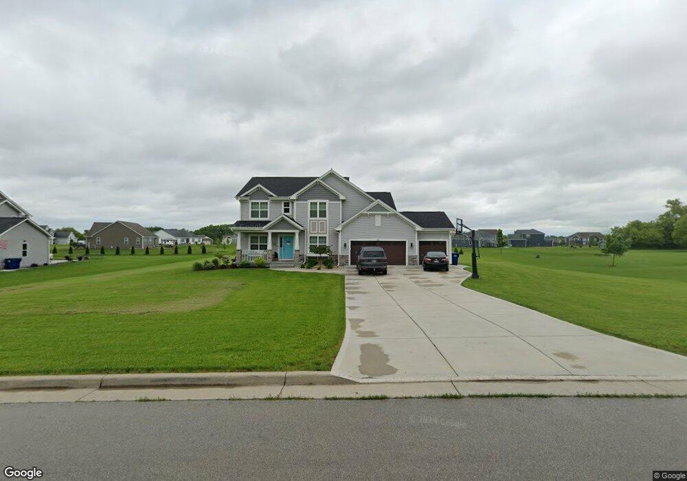 1900 Grandview Dr, Slinger, WI 53086 - photo 1