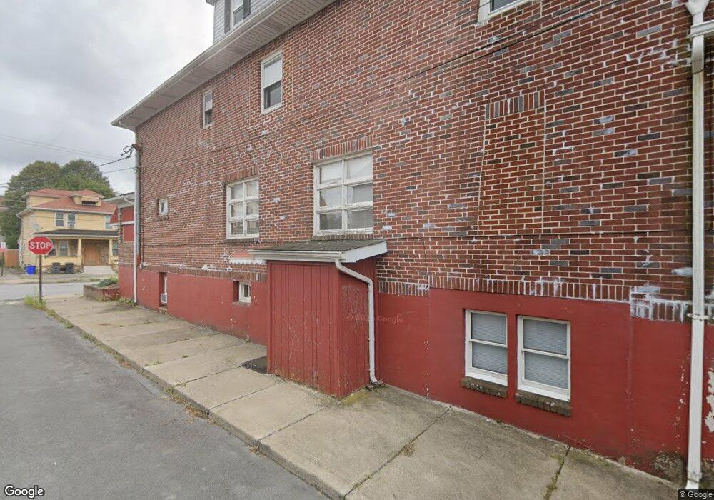 700 N Laurel St, Hazleton, PA 18201 - photo 1