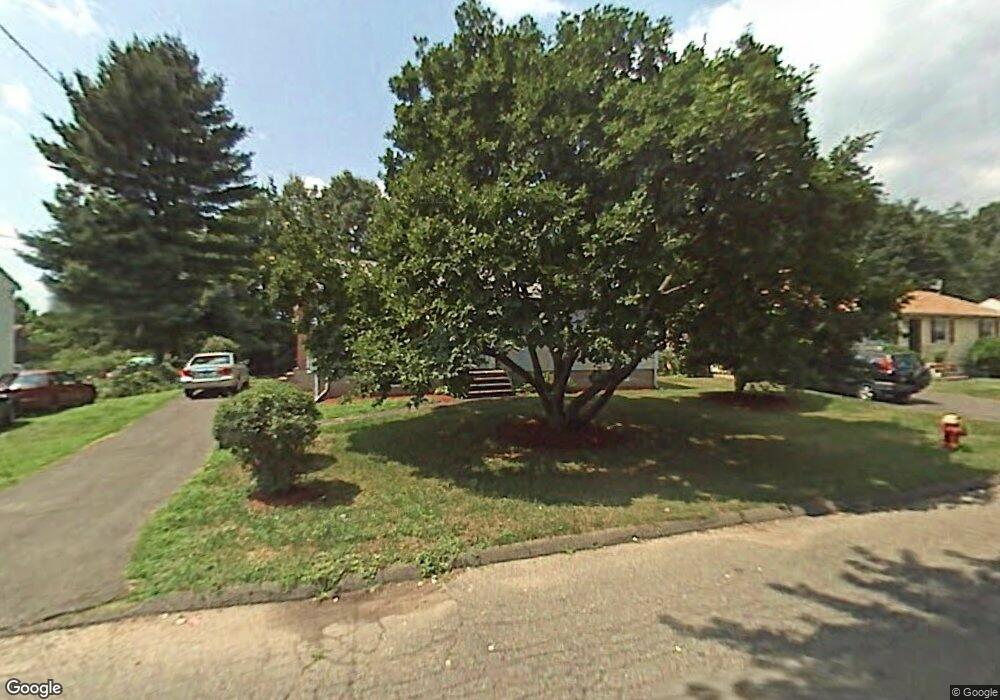 15 Banfield Ln, Bloomfield, CT 06002 - photo 1