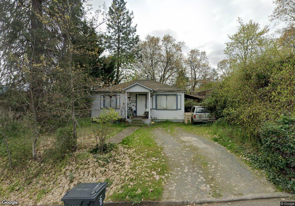 1007 NW D St, Grants Pass, OR 97526 - photo 1